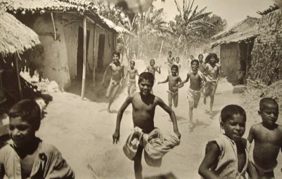 Werner Bischof - Bihar, India (Famine in India, Food arrives at a village), 1951 Gelatin silver exhibition print mounted to masonite | Bruce Silverstein Gallery