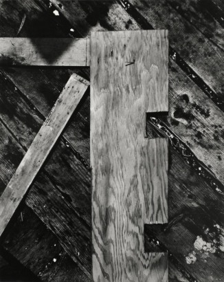 Aaron Siskind&nbsp;-  Gloucester 6, 1944  | Bruce Silverstein Gallery