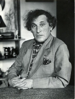 Andr&eacute; Kert&eacute;sz (1894-1985), Chagall, Paris, 1933