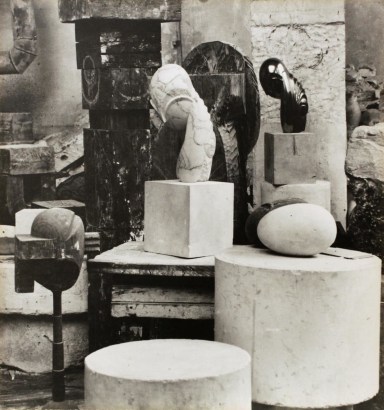 Constantin Br&acirc;ncuşi - View of the Studio: Mademoiselle Pogany II, c. 1920 | Bruce Silverstein Gallery
