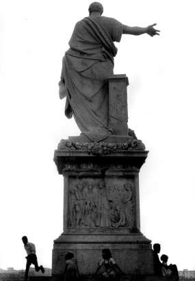 Robert Frank - Back of Statue, Livorno, Italy,&nbsp;1961 | Bruce Silverstein Gallery