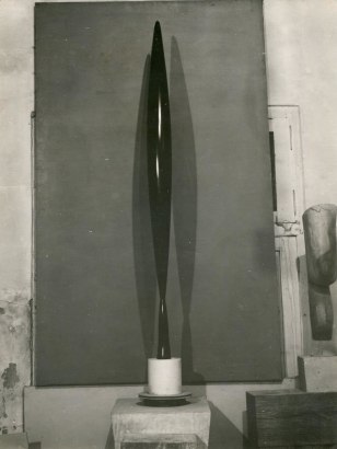 Constantin Br&acirc;ncuşi - Bird in Space, c. 1936 | Bruce Silverstein Gallery