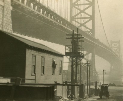 E. O. Hopp&eacute; -  Bridge and Carriage Philadelphia, Pennsylvania, 1926  | Bruce Silverstein Gallery