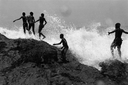 Chester Higgins -  Ocean Spray, Accra, Ghana, 1973  | Bruce Silverstein Gallery