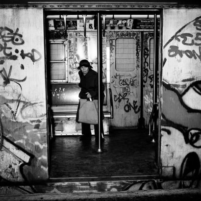Rosalind Fox Solomon - Graffiti, 1984 Gelatin silver print | Bruce Silverstein Gallery