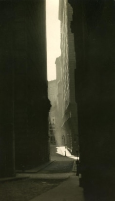E. O. Hopp&eacute; -  William Street, 1921  | Bruce Silverstein Gallery