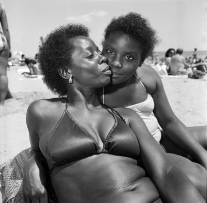 Rosalind Fox Solomon - Mother and Daughter, 1985 Gelatin silver print. 20 x 16 inches | Bruce Silverstein Gallery