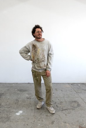 Tony Matelli Arrangement, 2022 Silicone, epoxy, urethane, hair, clothing 70 1/2 x 31 x 20 in 179.1 x 78.7 x 50.8 cm (TMA22.028)