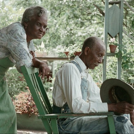 In the Exhibition “Gordon Parks: Half and the Whole,” Moving Scenes of Public and Private Black Life