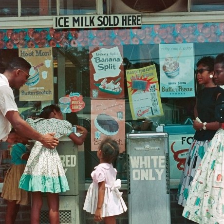 The Understated Mastery of Gordon Parks