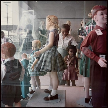 'Gordon Parks’ ‘A Segregation Story’ Travels Back in Time to 1950s America&quot;