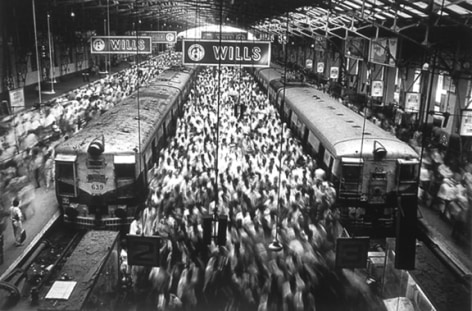 Sebasti&atilde;o Salgado,&nbsp;Churchgate Station, Bombay India, from the series Migrations, 1995. Gelatin silver print, 20 x 24 inches.