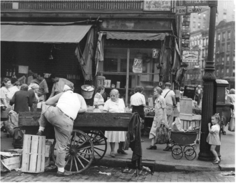 Suffolk and Hester Streets, New York 1946 Gelatin silver print