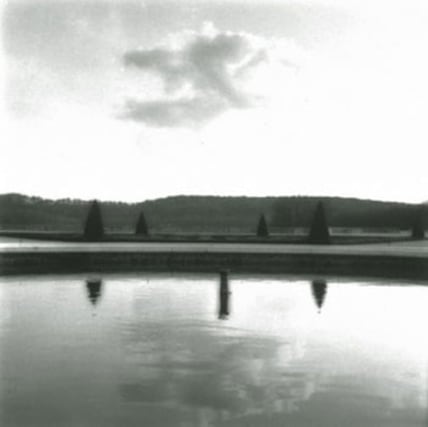 Versailles, France (4-92-179-2), 1992,&nbsp;19 x 19,&nbsp;28 x 28,&nbsp;or 38 x 38 inch&nbsp;archival pigment print