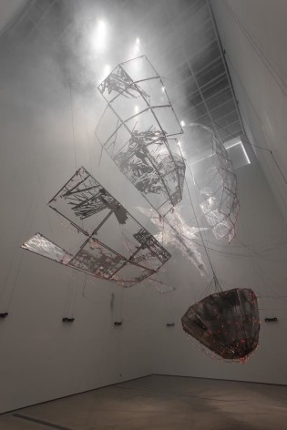  LEE BUL