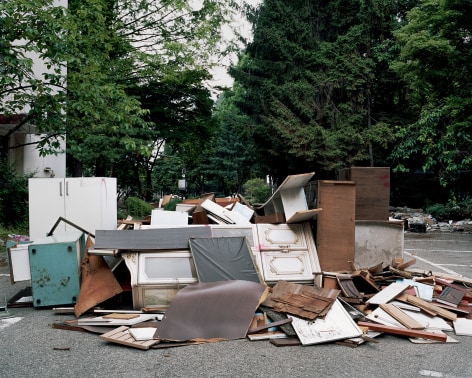 JINYOUNG&nbsp;KIM | PILE, GWACHEON COMPLEX 6 | &Eacute;PREUVE CHROMOG&Egrave;NE&nbsp;| 19 X 24 POUCES&nbsp;| &Eacute;DITION DE&nbsp;5 | 2019, &nbsp;