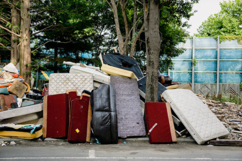 JINYOUNG KIM | PILE, SCRAPYARD II | IMPRESSION &Agrave; JET D&#039;ENCRE | 16&nbsp;X 24 POUCES | &Eacute;DITION DE 5 | 2016