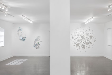 Install view of Rob Wynne &quot;OH2/H2O&quot;