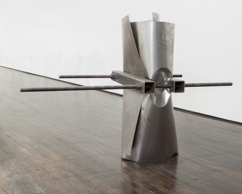 Jeff Williams, steel/metal sculpture, installation view
