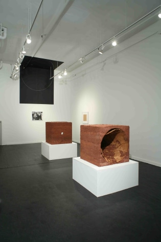 Clay tunnel sculpture, installation view