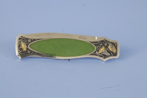 Custom Folding Knife by Jack Busfield With Jade Inlaid Grips Finely Engraved with Gold Inlaid Birds