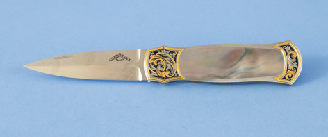 Custom Flolding Knife by Warren Osbourne with Black Lip Pearl Inlaid Grip