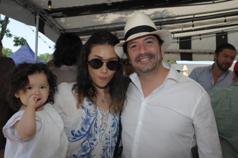 Heleni, Chitose and Roberto Buchelli at Art Brunch hosted by Philippe Hoerle-Guggenheim