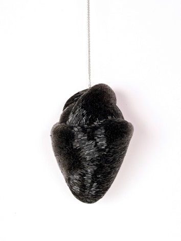 ESPERANZA CORTÉS, Corazón Negro/ Black Heart, 2011