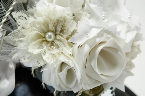 CARLTON SCOTT STURGILL, Globe de Mari&eacute;e - Double Bouquet (detail), 2017