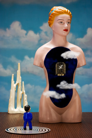 GRACE WESTON, Colossa, 2011