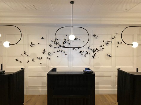 PAUL VILLINSKI, Wave (installation example in Night black)