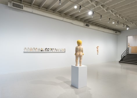 Akio Takamori - Story - March 2022 - Russo Lee Gallery - Installation View 09