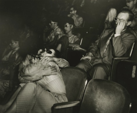 Weegee - Lovers at the Palace Theatre, c.1945 - Howard Greenberg Gallery