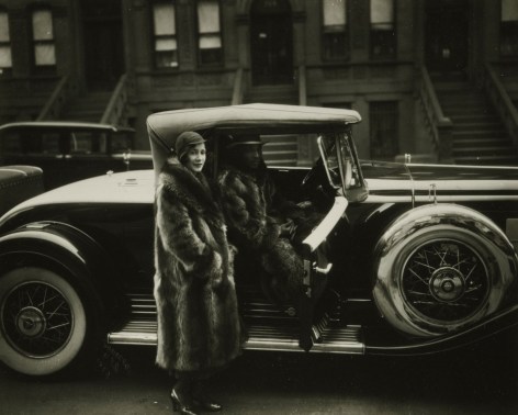 James Van Der Zee - Couple in Racoon Coats, 1932 - Howard Greenberg Gallery