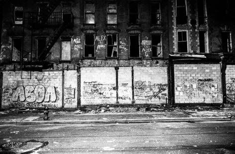 Ken Schles - INVISIBLE CITY / NIGHT WALK 1983-1989 - Howard Greenberg Gallery - 2015