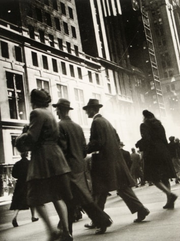 Rebecca Lepkoff - Early Morning Rush, Midtown Manhattan, 1940s - Howard Greenberg Gallery