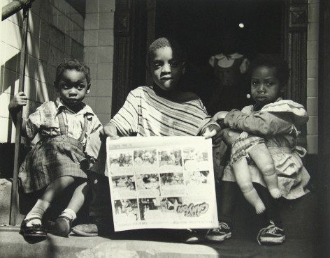 Vivian Maier: Lifetime Prints from the Maloof Collection 2011 Howard Greenberg Gallery
