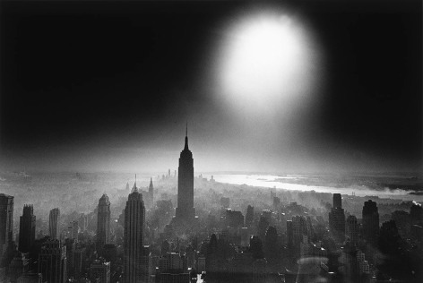 William Klein - Atom Bomb Sky, New York, 1955 - Howard Greenberg Gallery