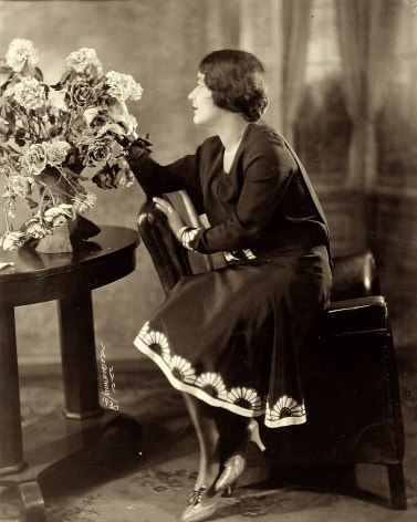 James Van Der Zee - Woman and Roses, 1930 - Howard Greenberg Gallery - 2019