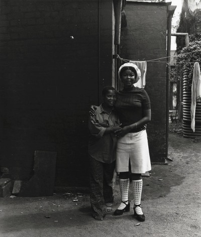 David Goldblatt - Untitled (two women and hanging laundry), c.1972 - Howard Greenberg Gallery