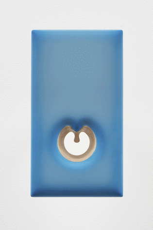 ALT=&quot;Donald Moffett, Lot 060620 (blue), 2020, Pigmented epoxy resin on wood panel support, steel&quot;