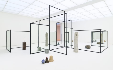 Installation view: Alicja Kwade, Die Notwendigkeit der Dinge&nbsp;(The Necessity of Things), museum Voorlinden, Wassenaar. Photo: Antoine van Kaam