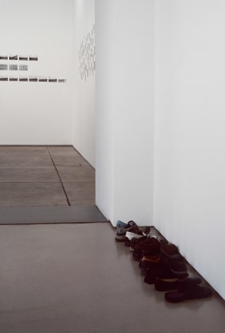 Hans-Peter Feldmann, 11 Left Shoes