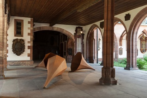 Alicja Kwade, Installation view: Art Basel | Parcours 2015