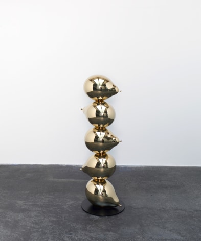 Jeppe Hein, Together we will touch the sky (gold) I