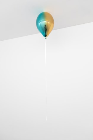 Jeppe Hein, Medium Turquoise and Light Orange Mirror Balloon (vertical)
