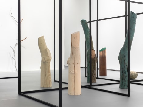 Installation view: Alicja Kwade, AMBO, Kunsthalle Kiel, 2018
