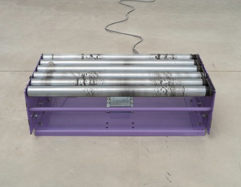 Nina Canell, Pebble Conveyor