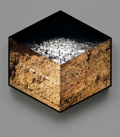 Doug Aitken, Earth Cube, 2014