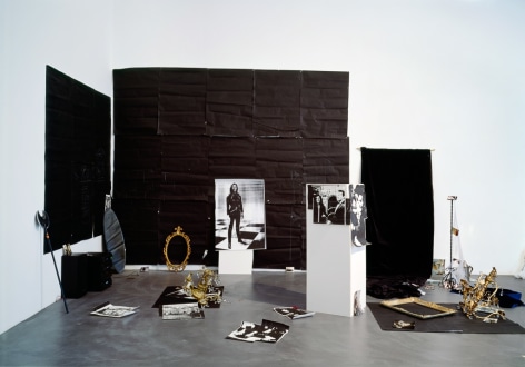 Karen Kilimnik, The Hellfire Club episode of the Avengers, 1989 Installation view: Kunsthalle Z&uuml;rich, 1997